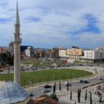 Godetevi il fascino della Piazza Skanderbeg a Tirana con 40000 mq(foto2017)